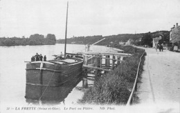 Thème    Navigation Fluviale .Péniche Écluse.Bac   95 La Frette   Le Port Au Plâtre     (voir Scan) - Hausboote