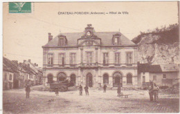 08 - CHATEAU-PORCIEN (Ardennes) - Hôtel De Ville / Animation - 1922 - Chateau Porcien