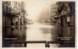 Cpa Paris Crue De La Seine   Rue De La Pépinière,place Du Havre - Überschwemmung 1910