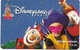 @+ Passeport Disneyland Paris - 5 Ans - Adulte - Disney Passports