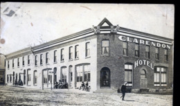 CANADA SHAUNAVON  EN 1922    PHOTO CARTE HOTEL GULL LAKE SASK - Otros & Sin Clasificación