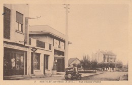 BRETIGNY Sur ORGE - Rue Anatole France ( Librairie Papeterie Et Cinéma Salle Anatole France ) - Bretigny Sur Orge