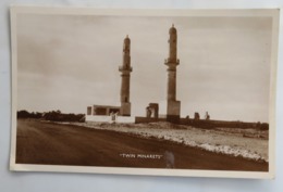 C. P. A. : BAHREIN : "Twin Minarets", In 1961 - Bahreïn