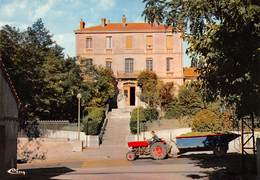 CAPESTANG - Collège D'Enseignement Supérieur - Tracteur - Capestang