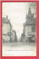 VIC SUR BIGORRE 1904 RUE DU CHATEAU ET LE CLOCHER CARTE EN BON ETAT - Vic Sur Bigorre