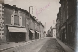 CARTE-PHOTO 79 SECONDIGNY  RUE PRINCIPALE COMMERCES PUB - Secondigny