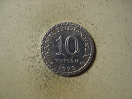 MONNAIE INDONESIE 10 RUPIAH 1979 - Indonesia