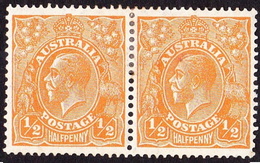 AUSTRALIA 1933 KGV 1/2d Orange Pair SG124 MH - Nuevos