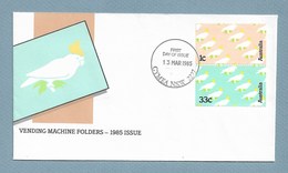 E52 - AUSTRALIE N° 905-906 Sur Enveloppe Illustrée " Timbres Pour Distributeur " Cachet Premier Jour Du 13 MAR 1985 - Storia Postale