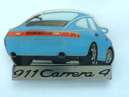 Pin's PORSCHE 911 CARRERA 4 - Porsche