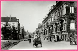 Dordrecht - Spuiweg Omstreeks 1930 - Facteur - Tricycle Publicitaire - Animée - Foto J. VAN DE WEG - Edit. KOOS VERSTEEG - Dordrecht