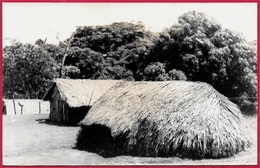 CPSM VANUATU (Nouvelles-Hébrides) ° Editions Languedoc * (voir Texte) Habitations Architecture - Vanuatu