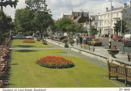 Postcard Gardens On Lord Street Southport My Ref  B24144 - Southport