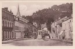 JOINVILLE   HAUTE MARNE   52   CPA RUE DU GRAND PONT  STATUE JEAN  SIRE - Joinville