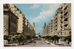 - CPSM LYON-VILLEURBANNE (69) - Avenue Henri Barbusse 1964 - Editions FERRER 1027 - - Villeurbanne