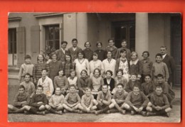 MK-28 Carte-Photo De Classe Mixte, Probablement  Région Locle-Chaux-de-Fonds Selon Origine Du Lot.Non Circulé - Le Locle