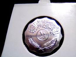 Iraq  KM 126      10 Fils   1971 - Irak