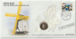 PAYS BAS - 2 FDC PHILATELIE ET NUMISMATIQUE  - 1€ - 2€ X 1 -  2006/2007 - Paesi Bassi