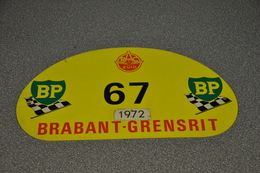 Rally Plaat Rallye Plaque Plastic: Brabant Grensrit 1972 RAC-zuid BP - Plaques De Rallye