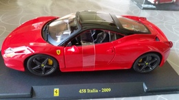 EDICOLA Ferrari 458 Italia 2009 Rood 1/24 - Burago