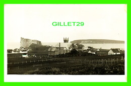 PERCÉ, QUÉBEC - VUE DU VILLAGE, DE L'ÉGLISE ET DU ROCHER - REAL PHOTOGRAPH - - Percé