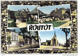 Carte Postale   27.  Routot  La Place De La Halle  L'église - Routot