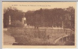 (40470) AK Metz, Les Fontaines De L'Esplanade Et Monument Du Poilu, Vor 1945 - Lothringen