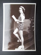 REAL PHOTO - PIN UP (V2004) ANNE DARLING (2 Vues) N°03 BEAUTIES OF TO-DAY Third Series - Phillips / BDV