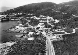 83-LES-ISSAMBRES-VILLAGE PROVENCAL ET CALANQUE DE LA BONNE EAU - Les Issambres