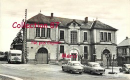 87 ☺♦♦ SAINT MATHIEU - MAIRIE < VOITURE AUTOMOBILE < SIMCA ARONDE Et ELYSEE + RENAULT 4 CV + CAMION - N° 168-19 THEOJAC - Saint Mathieu