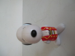 FIGURINE SNOOPY Ref: N°10 Origine MAC DO 1999 - Little Figures - Plastic