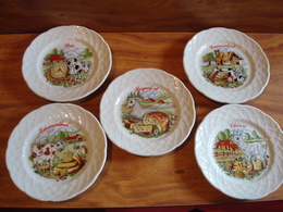 5 Assiettes Porcelaine,thème Fromage. Limoges Lazeyras. - Limoges (FRA)