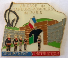 BRIGADE DE SAPEURS POMPIERS DE PARIS - SERVICE DU FEU - GROUPEMENT D'INSTRUCTION - FRANCE FIREFIGHTERS   - (24) - Firemen