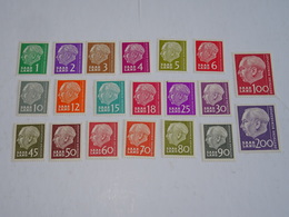 TIMBRES DE SARRE 1956/1957 N°362/381 20 VALEURS - NEUF AVEC CHARNIERES (C.B) - Collections, Lots & Series