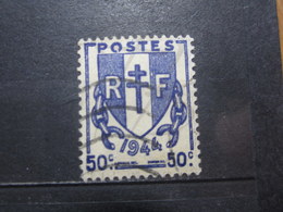 VEND BEAU TIMBRE FRANCE N° 673 , " O " DE " POSTES " BRISE !!! - Oblitérés