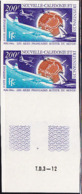 NEW CALEDONIA (1970) Planes Flying Around Globe. Imperforate Pair. Scott No C72, Yvert No PA112. - Geschnittene, Druckproben Und Abarten