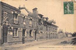 78-NEAUPHLE-LE-CHATEAU- LE BUREAU DE POSTE - Neauphle Le Chateau