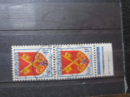 VEND BEAUX TIMBRES DE FRANCE N° 1047 EN PAIRE + BDF , COULEURS DECALEES !!! - Oblitérés