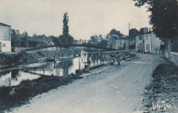 *** 79 ***  Le Marais Poitevin à COULON  Neuve - Excellent état - Champdeniers Saint Denis