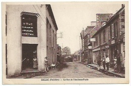 22 Callac - La Rue De L'ancienne Poste - Callac