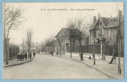 A136   CPA  ILE SAINT-DENIS   (Seine-et-Oise) Rue Armand-Fumouse  +++++ - L'Ile Saint Denis