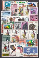 RWANDA. 2 Sides With Stamps. - Verzamelingen