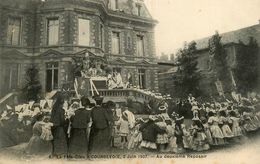 Courbevoie * La Fête Dieu Le 2 Juin 1907 * Au Deuxième Reposoir - Courbevoie