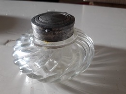 Encrier En Verre épais, Capuchon En étain - Inkwells