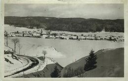 DOUBS  MOUTHE Le Village Et La Chaine Du Noirmont  (cliché Vuez) - Mouthe