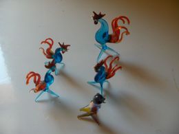 Lot De Petits Coqs Dressé En Verre De Murano Et 1 Oiseau - Verre & Cristal