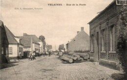 Velaines  Rue De La Poste Bien Animée N'a Pas Circulé - Celles