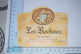 Les Rochaux Vin De Table Aujoux Dragon Derrière Le Blason St Geoges De Reneins Rhône - Dragons