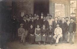 Superbe Carte Photo D'un Groupe De Cheminots En Gare , Chemins De Fer De L'Etat - A Identificar