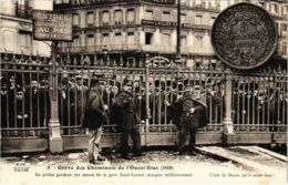 CPA PARIS 10e - Gréve Des Cheminots Du Nord (82498) - Grèves